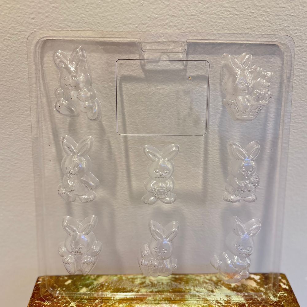 Lot of 9 Vintage Candy Mold Christmas Easter Precious Memories Valentine Holiday - Picture 8 of 12